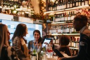 酒水社区店如何精准获客？3年翻3倍的实战策略！