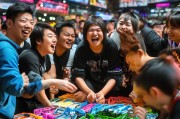 CF战队玩偶领取指南